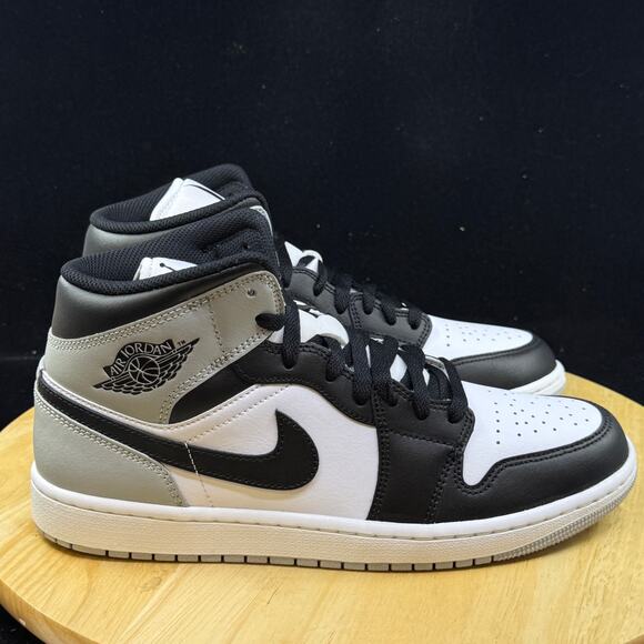 Nike Air Jordan 1 Mid Shoes White Black Lt Smoke Gray DQ8426-101 Mens Sz 10 NEW - Picture 4 of 9